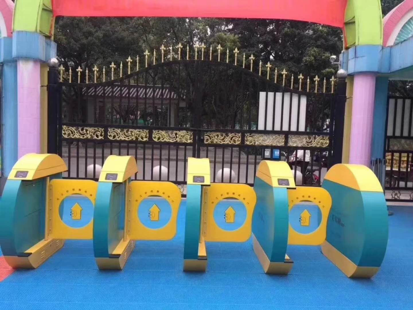 卡通摆闸（蓝色）